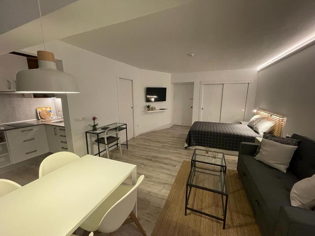 Apartamento C Y L Torremolinos Luaran gambar